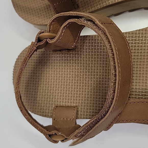 TEVA NWT UNIVERSAL CERES SANDALS SIZE 7 HONEY BROWN WOMENS - Picture 14 of 15